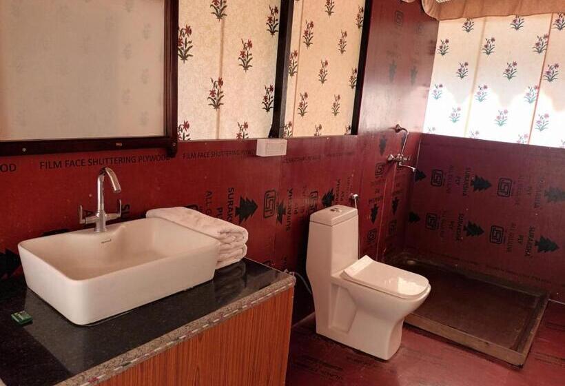 چادر با خدمات رفاهی استاندارد, Green Park Resort