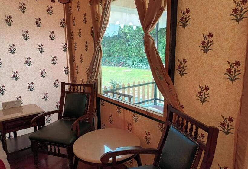 چادر با خدمات رفاهی استاندارد, Green Park Resort