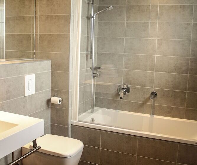 Номер Стандарт Трехместный, H24