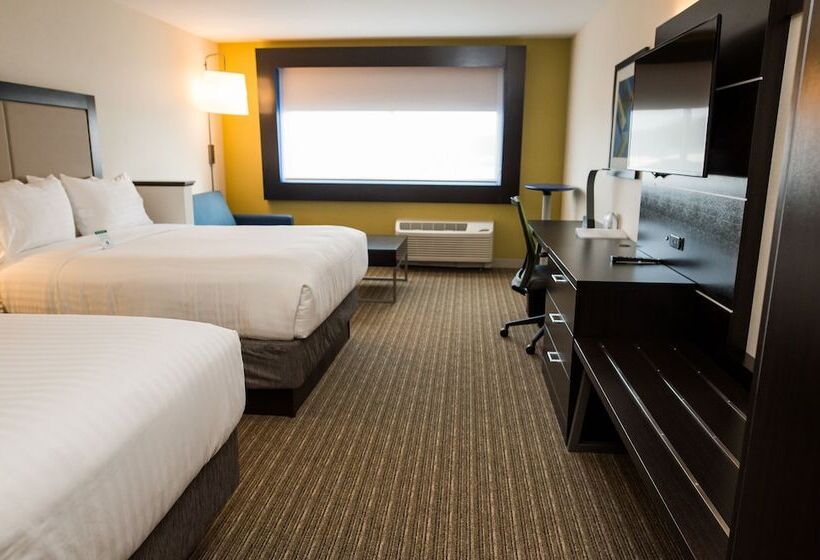 Номер Стандарт, Holiday Inn Express & Suites   Marietta, An Ihg