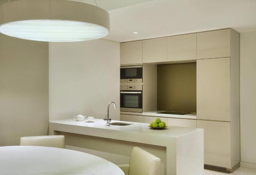 Апартаменты 1 Спальня, La Ville Hotel & Suites City Walk Dubai, Autograph Collection