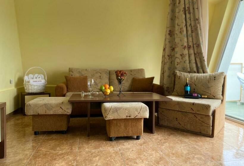 آپارتمان 1 خوابه با بالکن, Zaara