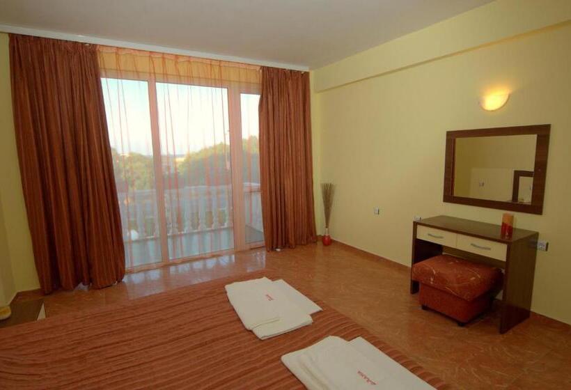 آپارتمان 1 خوابه با بالکن, Zaara