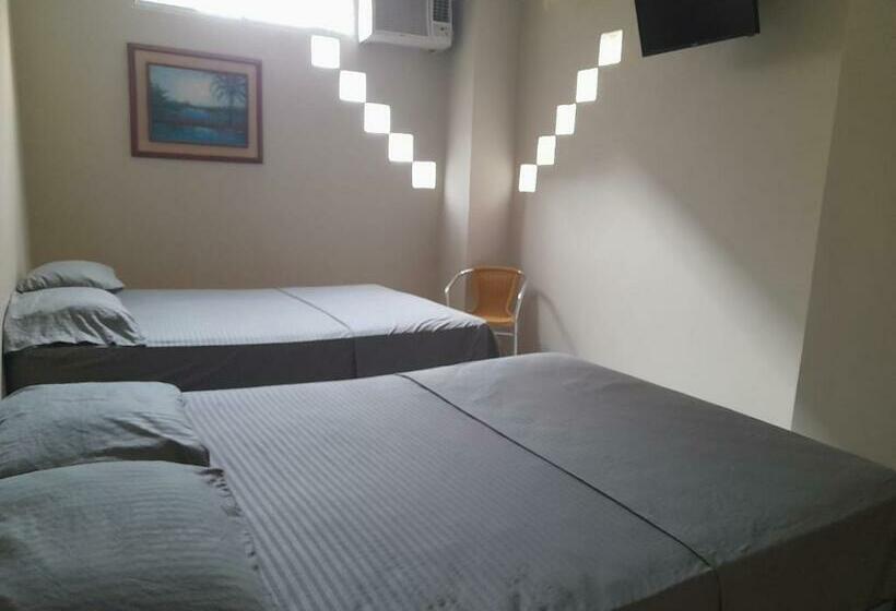 اتاق خانوادگی, Grand Hotel Libertad Ghl