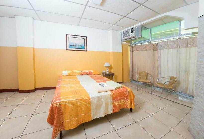 اتاق خانوادگی, Grand Hotel Libertad Ghl