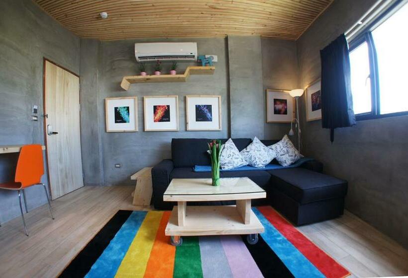 اتاق استاندارد با بالکن, 墾丁船帆石原宿 L 國旅卡特約 L 可包棟民宿