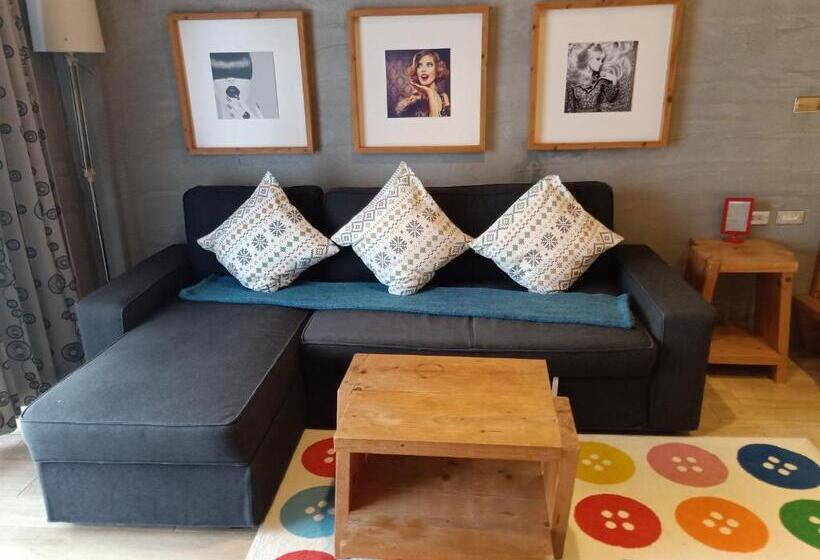 اتاق استاندارد با بالکن, 墾丁船帆石原宿 L 國旅卡特約 L 可包棟民宿