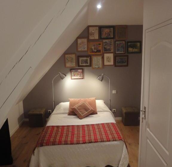 Номер Стандарт Вид на Горы, La Villa Du 15   Chambres Indépendantes & Autonomes Du Restaurant La Maison   Clim Et Piscine Chauff