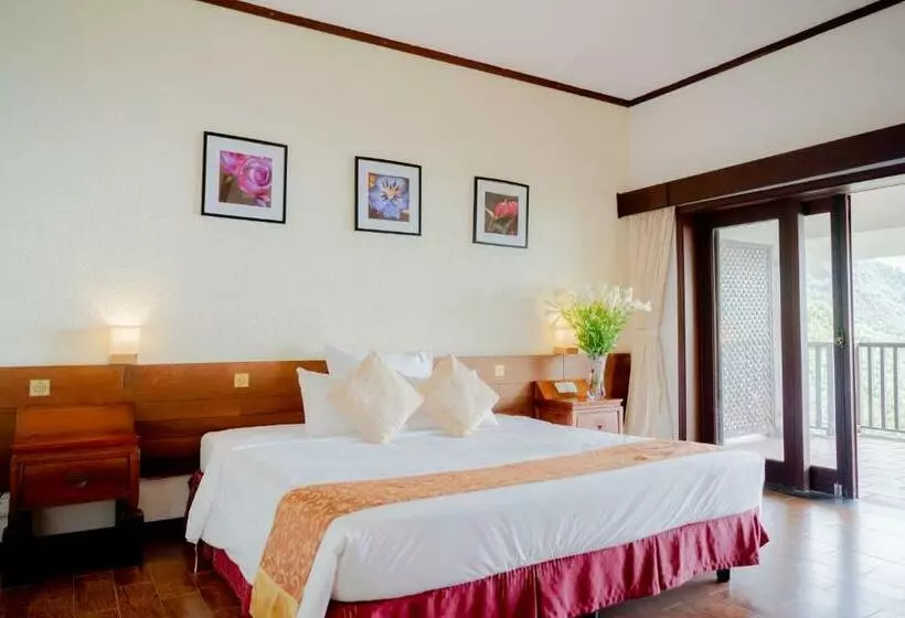 اتاق استاندارد با چشم‌انداز کوهستان, Belvedere Tam Dao Resort