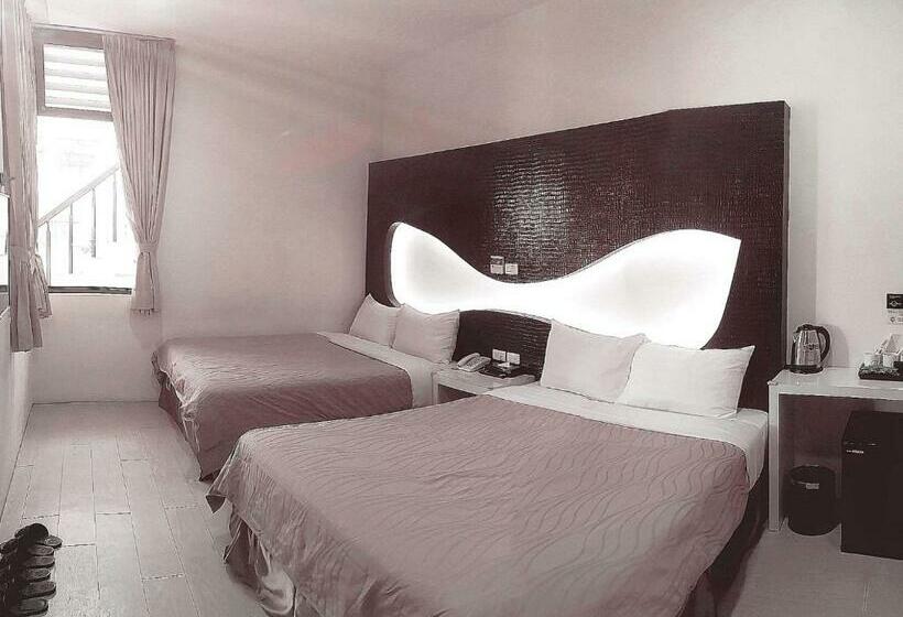 اتاق استاندارد چهار تخته, Coco Motel Boutique
