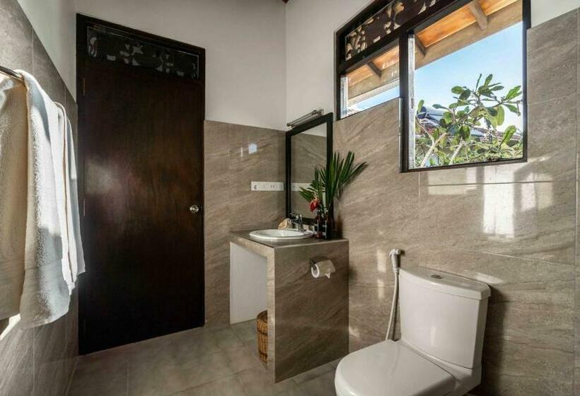 オーシャンビューデラックスルームバルコニー付き, Ananthaya Beach