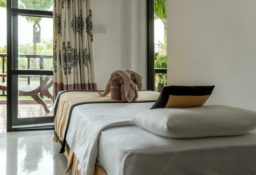 Номер Deluxe Вид на Море с Балконом, Ananthaya Beach