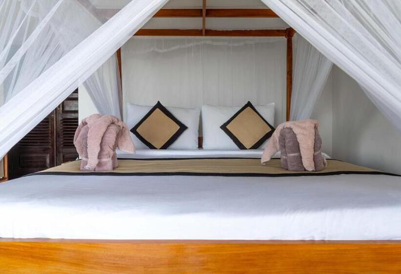 オーシャンビューデラックスルームバルコニー付き, Ananthaya Beach