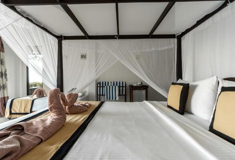 オーシャンビューデラックスルームバルコニー付き, Ananthaya Beach