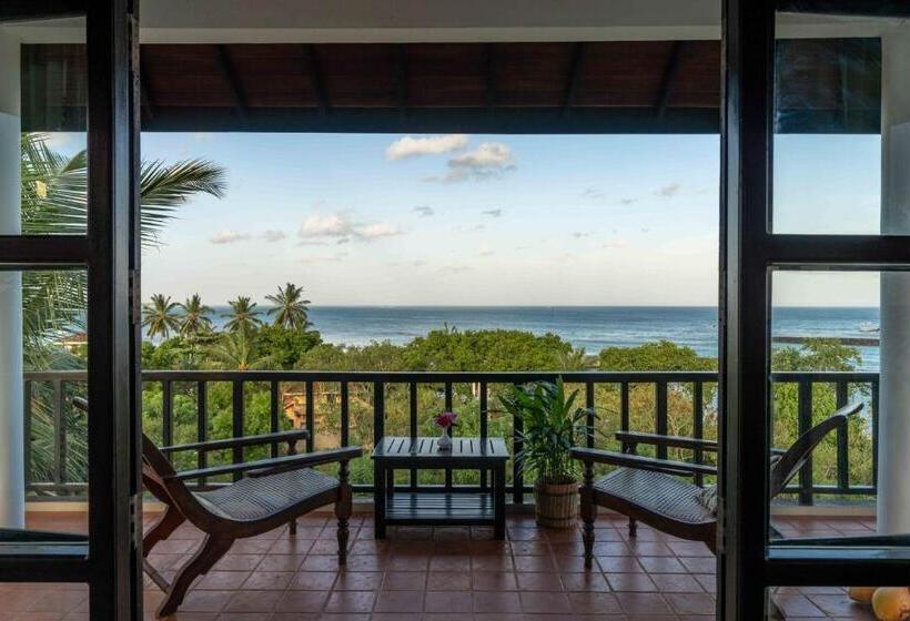 オーシャンビューデラックスルームバルコニー付き, Ananthaya Beach