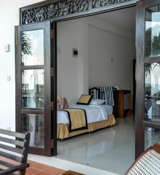 オーシャンビューデラックスルームバルコニー付き, Ananthaya Beach