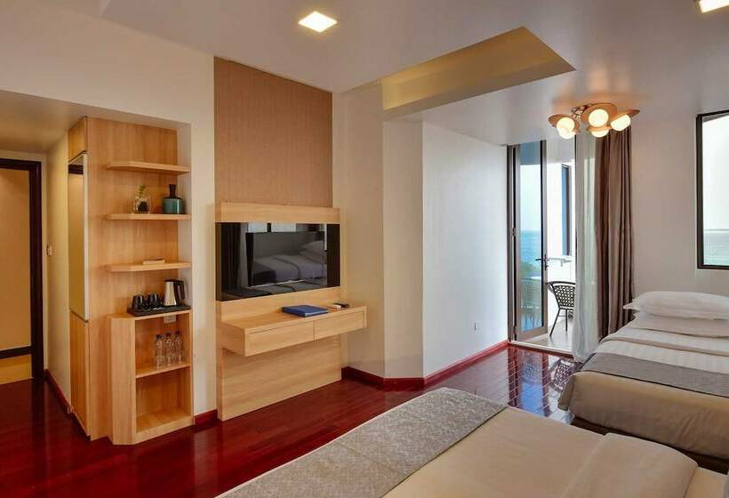 اتاق لوکس با چشم‌انداز, Arena Beach