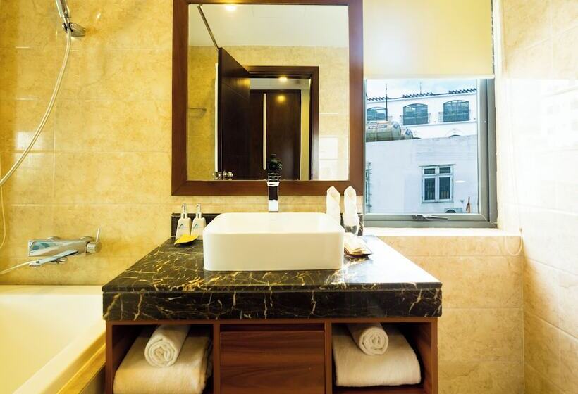 اتاق سوپریور با چشم‌انداز شهر, Avatar Danang