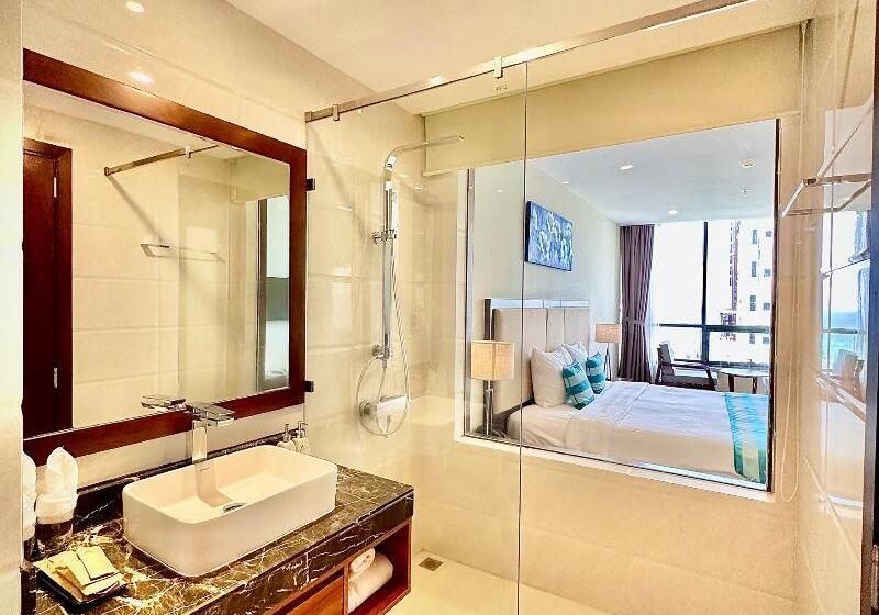 اتاق سوپریور با چشم‌انداز دریا, Avatar Danang