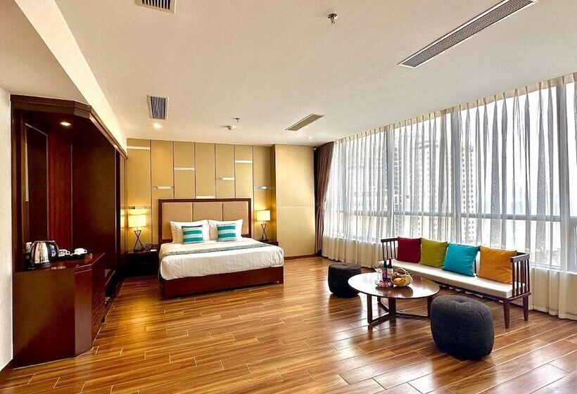 اتاق لوکس با چشم‌انداز دریا, Avatar Danang