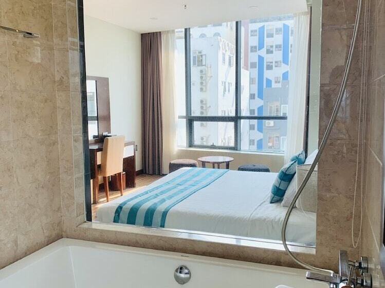 اتاق سوپریور با چشم‌انداز شهر, Avatar Danang