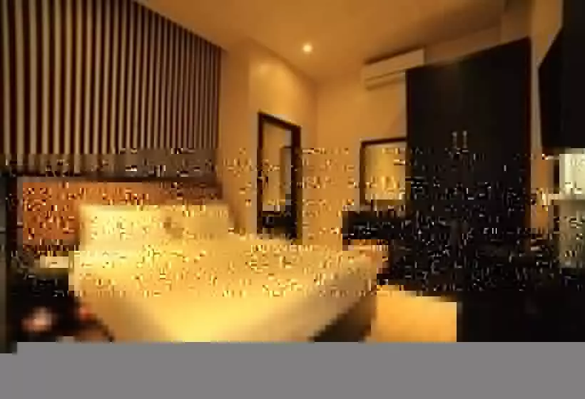 اتاق استاندارد, Bezel
