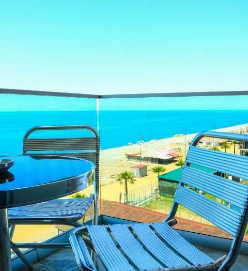 اتاق استاندارد با چشمانداز دریا, Era Palace Gonio