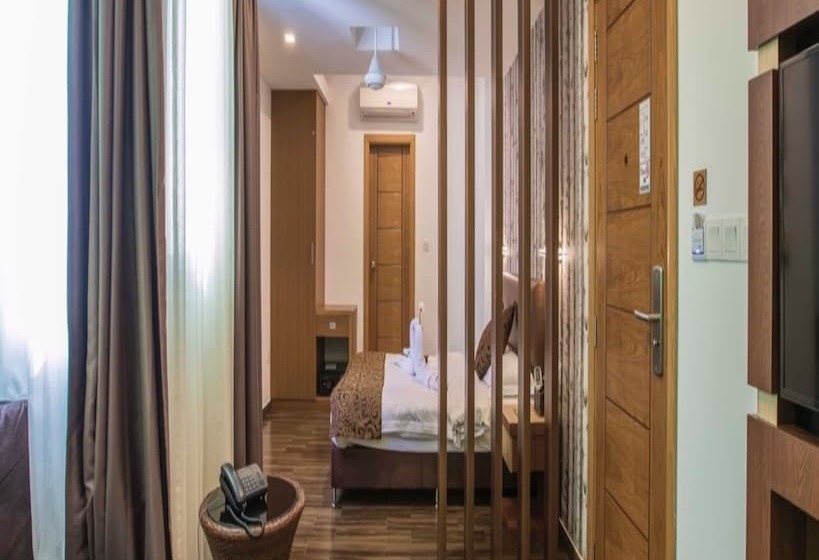 سوییت لوکس, H78