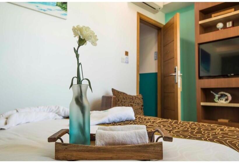 سوییت لوکس, H78