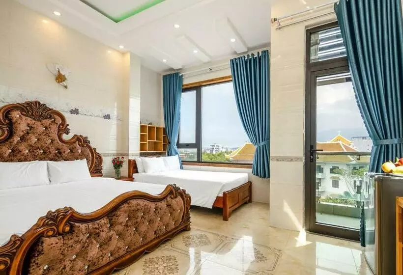 اتاق استاندارد چهارنفره با بالکن, Happy  Danang