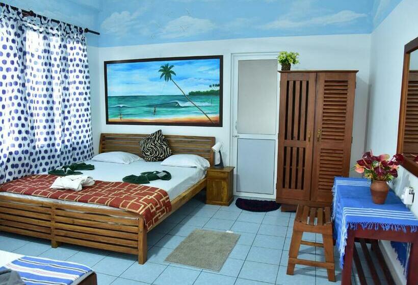 חדר סטנדרט, Happy Tuna