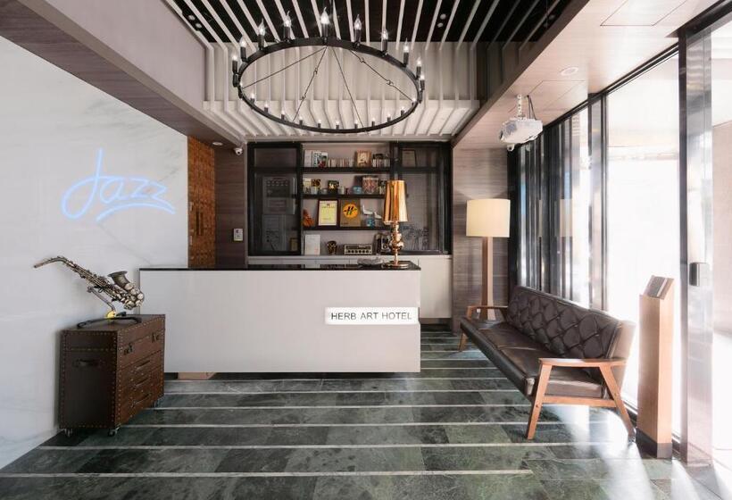 اتاق استاندارد چهار تخته, Herb Art