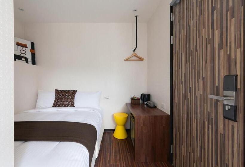 اتاق استاندارد چهار تخته, Herb Art