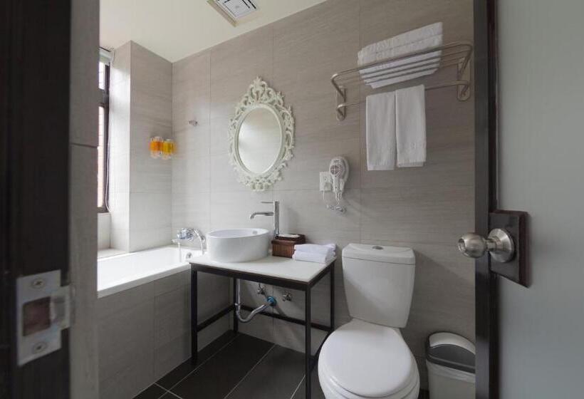 اتاق استاندارد چهار تخته, Herb Art