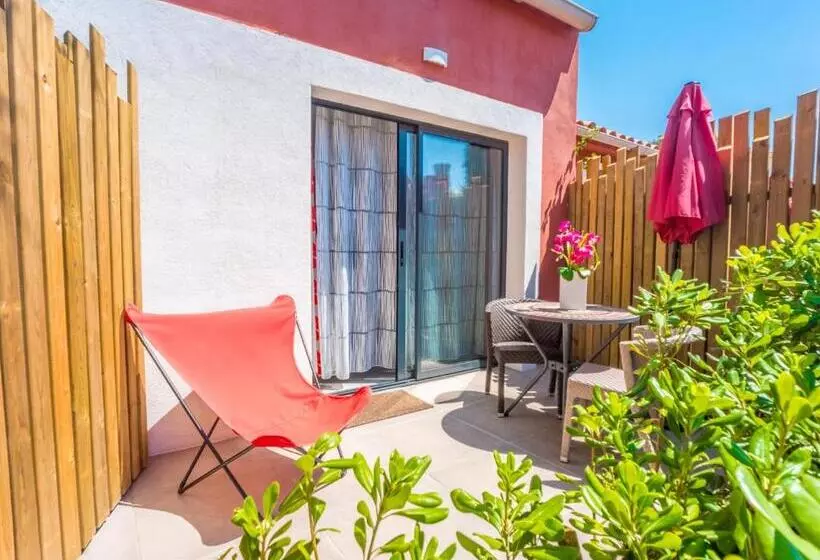 Appartamento 1 Camera da Letto Vista Piscina, Les Flots Bleus