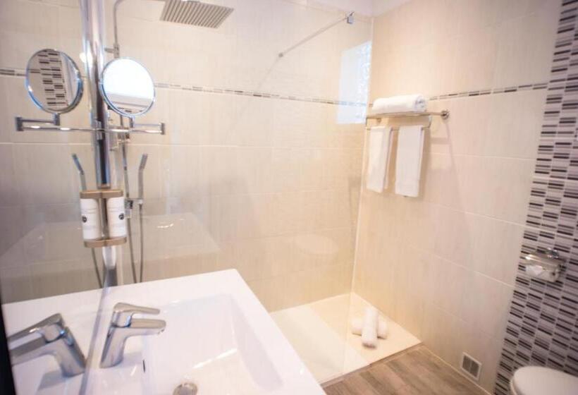 סטודיו סטנדרטי עם נוף לים ומרפסת, Les Flots Bleus