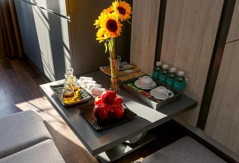 اتاق خانوادگی چهارنفره, Le House Boutique
