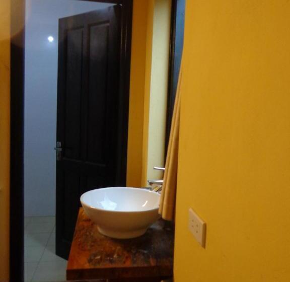 اتاق استاندارد سه نفره, Mai Chau Nature Lodge Hostel