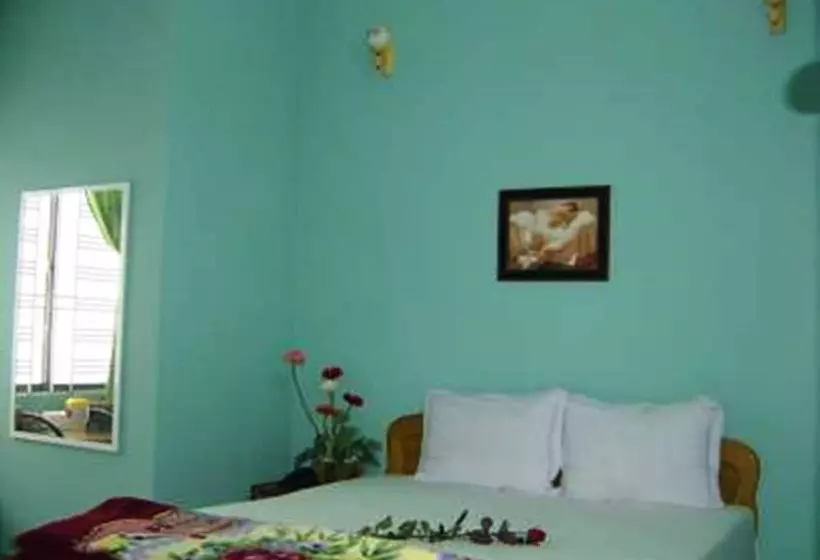 اتاق خانوادگی, Phu My
