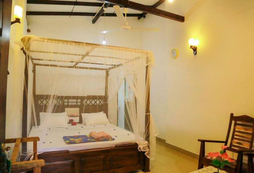 스탠다드 발코니 룸, Sanda Hiru Guest