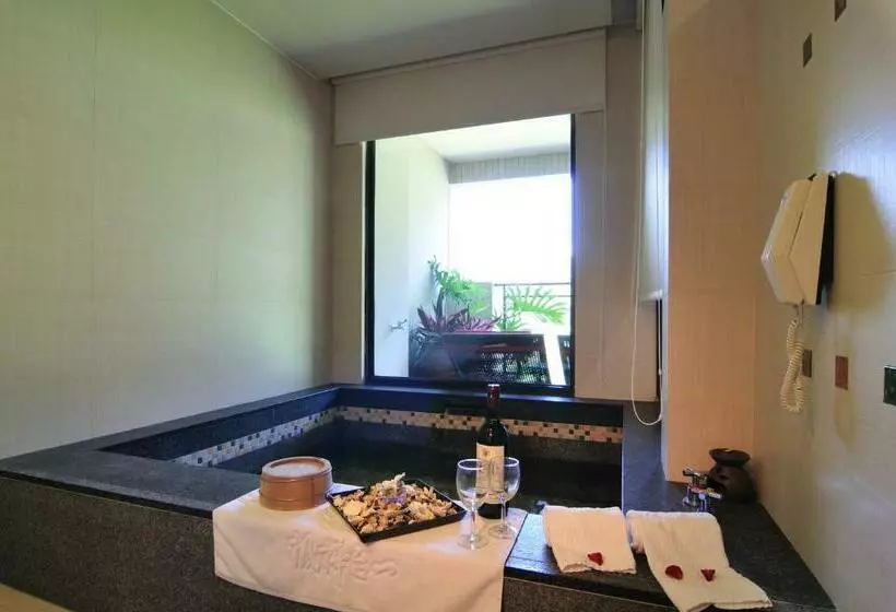 سوییت, Taiyi Red Maple Resort