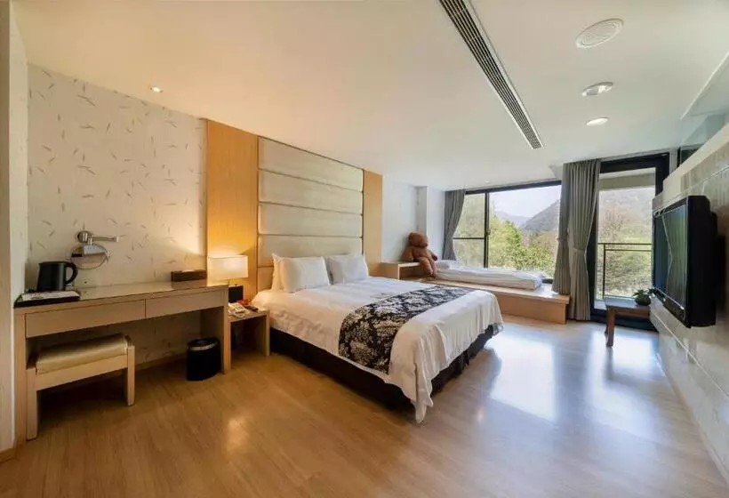 سوییت, Taiyi Red Maple Resort