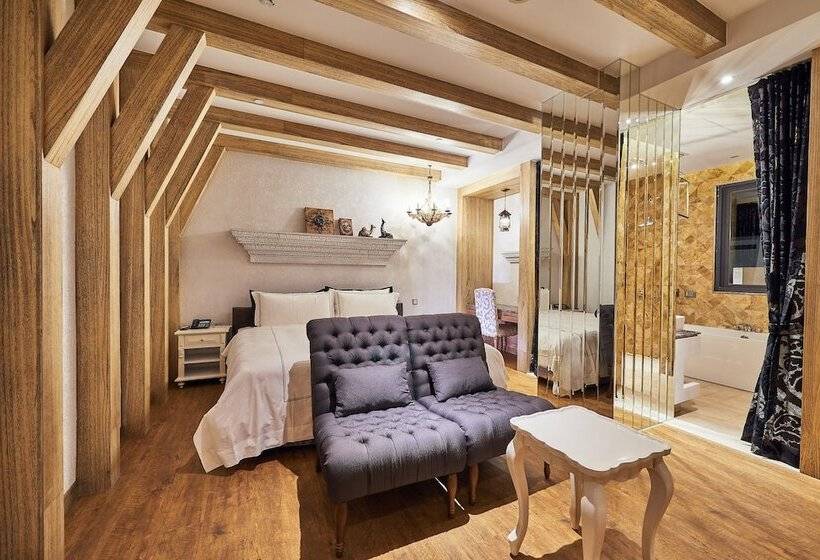 اتاق اکونومی, The Castle Ballet Taichung A Boutique