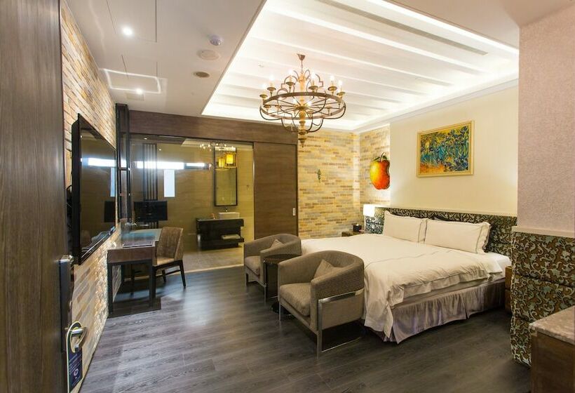 اتاق اکونومی, The Castle Ballet Taichung A Boutique