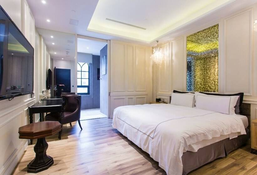 اتاق اکونومی, The Castle Ballet Taichung A Boutique