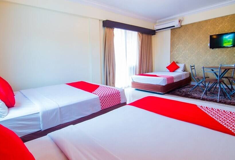 Family Suite, OYO 528 Sea Princess Hotel