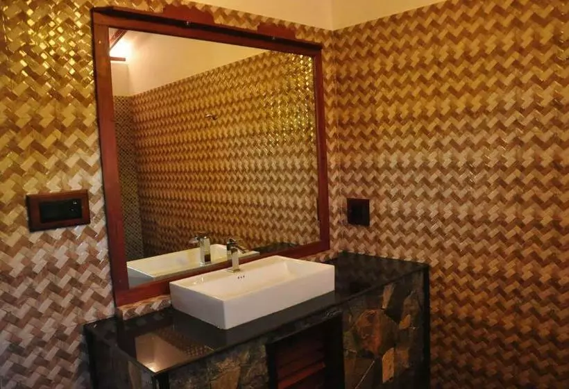 デラックスルーム, Asantha Guest House