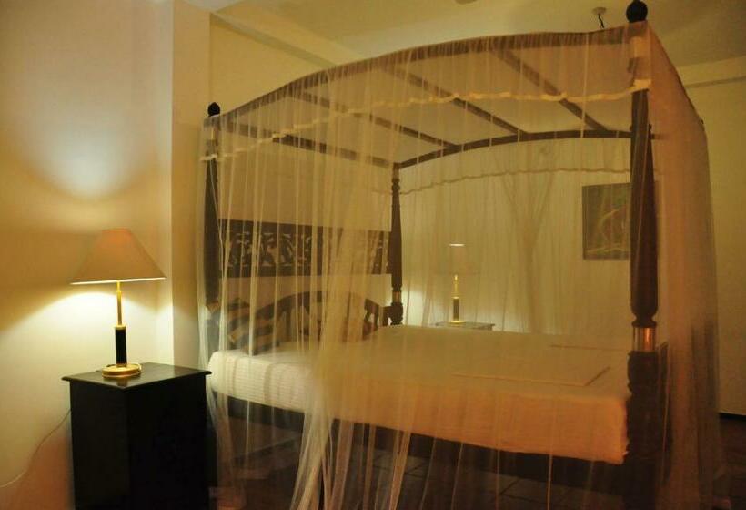 غرفة قياسية, Asantha Guest House