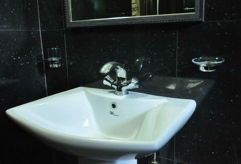 غرفة قياسية, Asantha Guest House