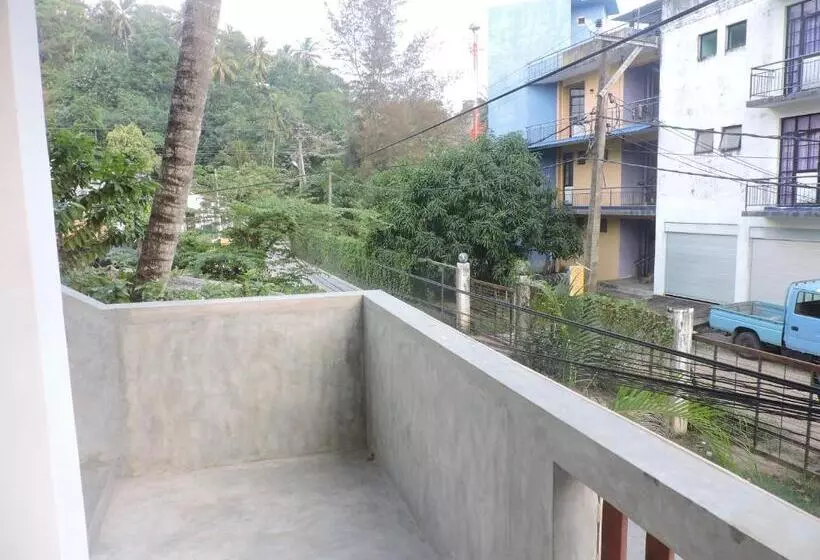 スタンダードルーム, Asantha Guest House